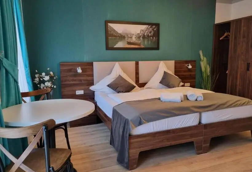 اتاق لوکس با بالکن, A&f Hotel Chemnitz