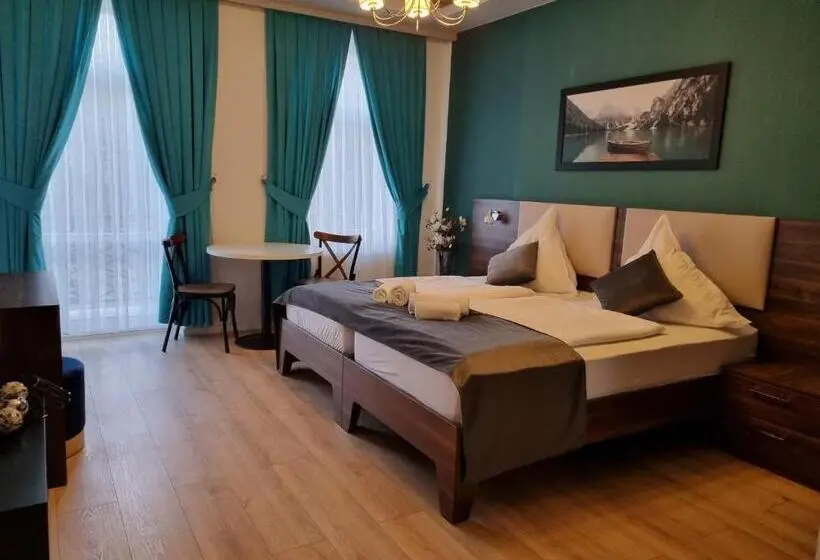 اتاق لوکس با بالکن, A&f Hotel Chemnitz