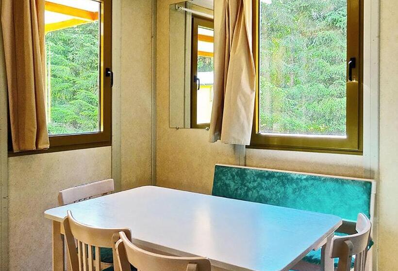 패밀리 방갈로, Du Côté De Chez Sam