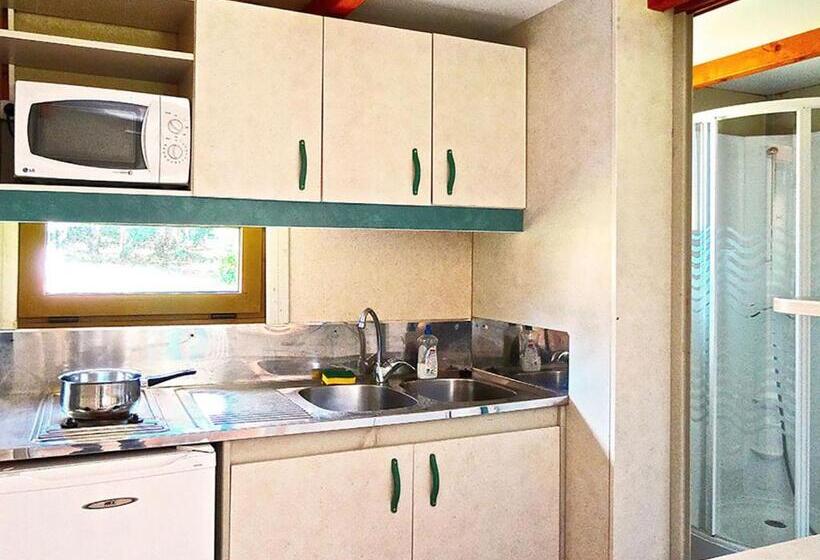 패밀리 방갈로, Du Côté De Chez Sam