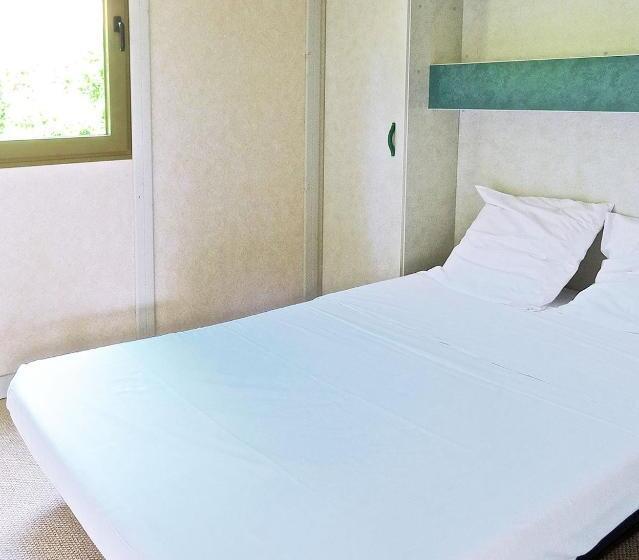 패밀리 방갈로, Du Côté De Chez Sam