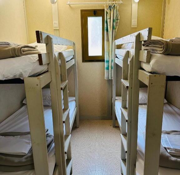 패밀리 방갈로, Du Côté De Chez Sam