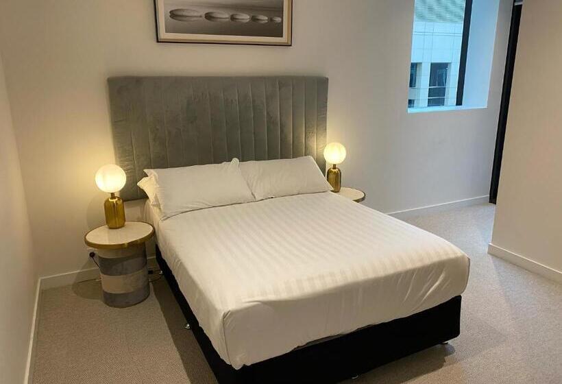 דירת שלושה חדרים, Collins House Apartments By Cllix