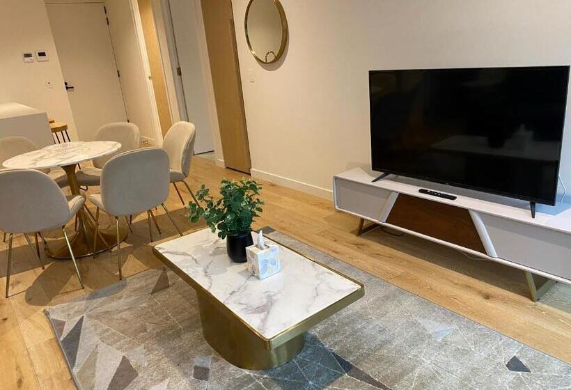 דירת שלושה חדרים, Collins House Apartments By Cllix