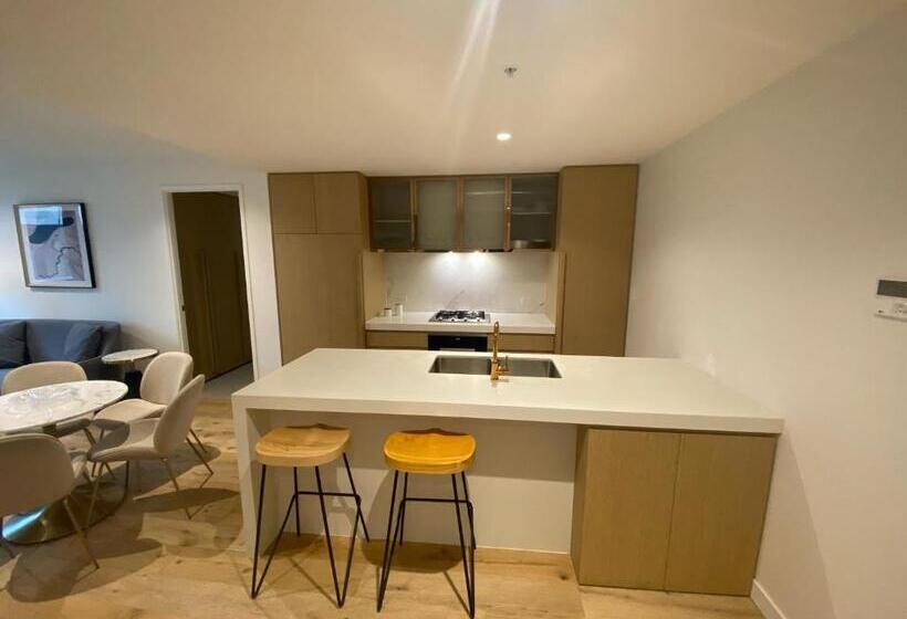 דירת שלושה חדרים, Collins House Apartments By Cllix