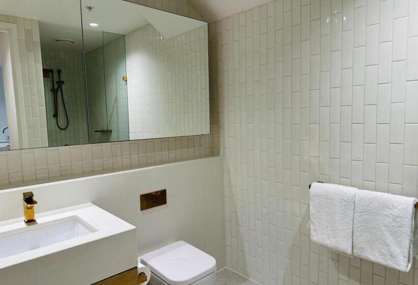 דירת שני חדרים, Collins House Apartments By Cllix