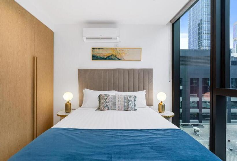 דירת שלושה חדרים, Collins House Apartments By Cllix