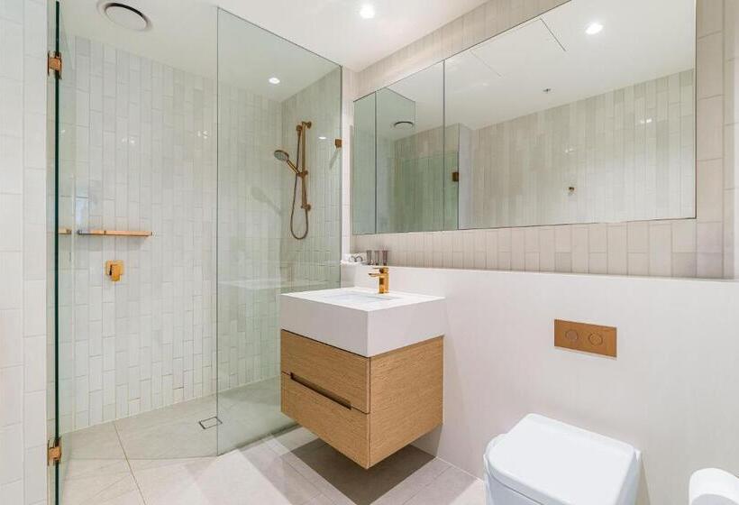 דירת שלושה חדרים, Collins House Apartments By Cllix