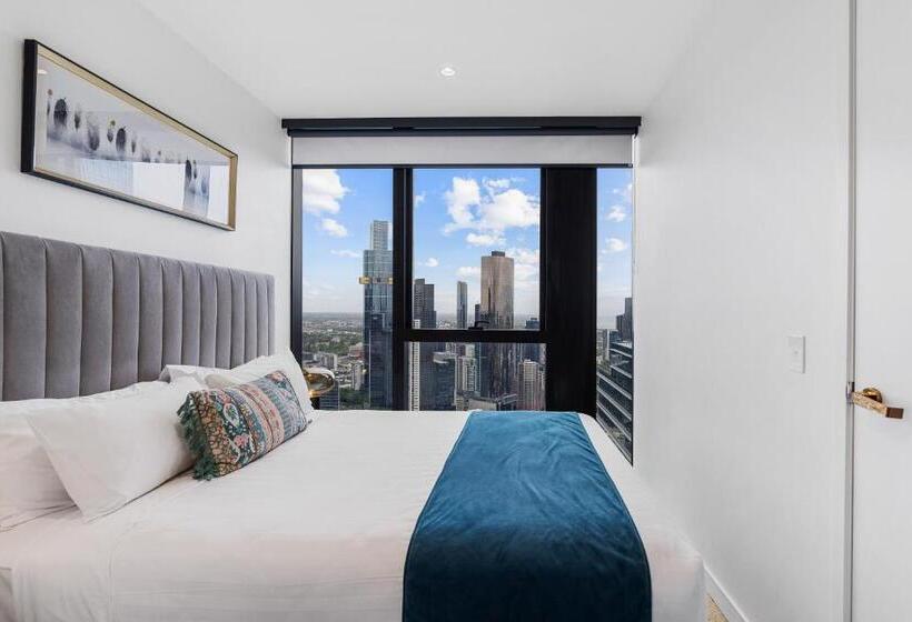 2 Bedrooms Apartment City View, Collins House Apartments By Cllix