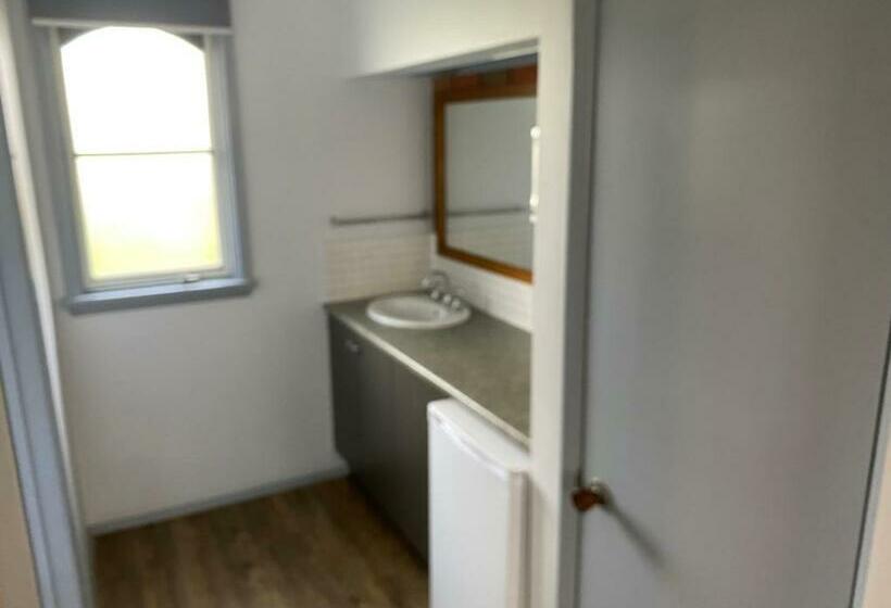 스탠다드 룸, Creswick Motel
