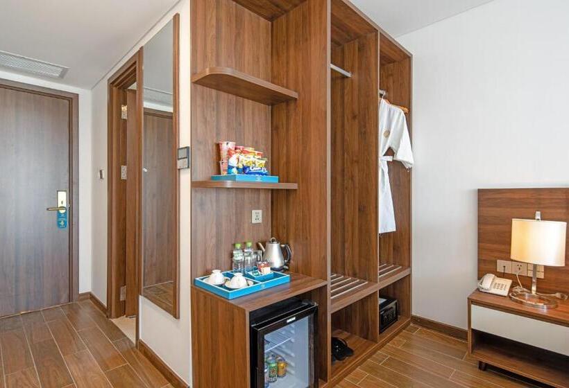 سوئیت پریمیوم, Gold Plaza Hotel Da Nang
