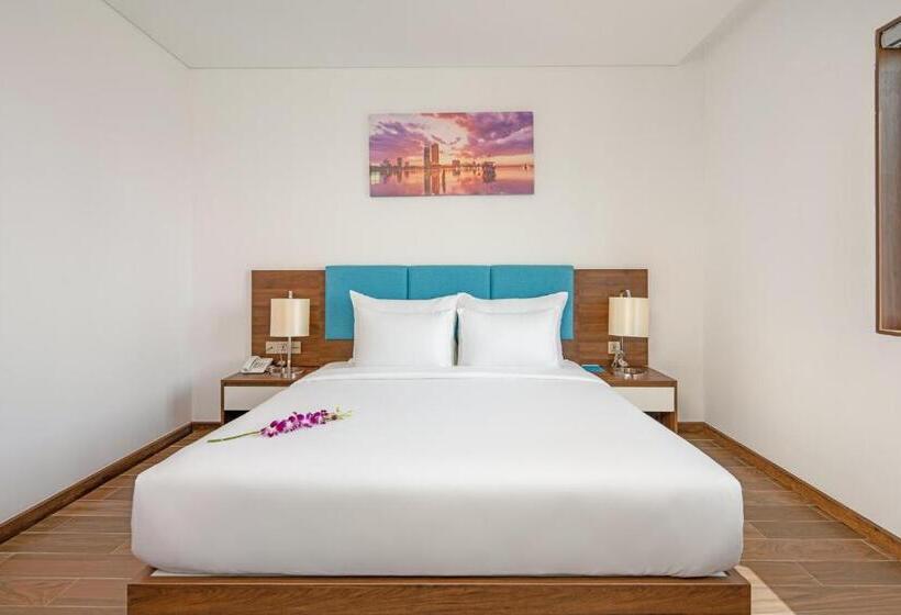 Deluxe room with river view, Gold Plaza Hotel Da Nang