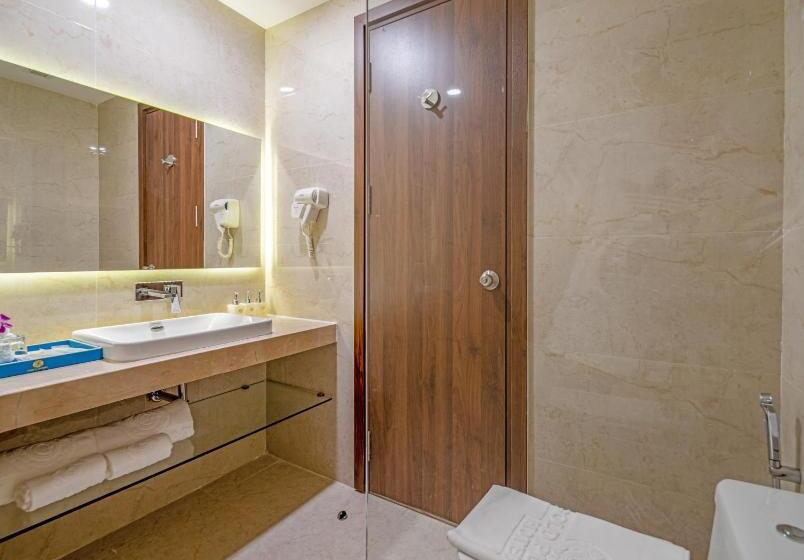 Deluxe room with river view, Gold Plaza Hotel Da Nang