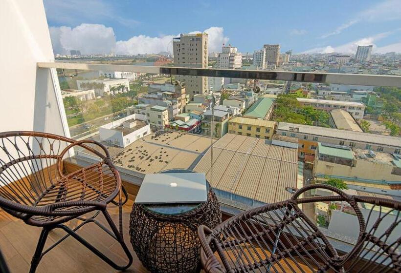 اتاق لوکس سه تخته, Gold Plaza Hotel Da Nang