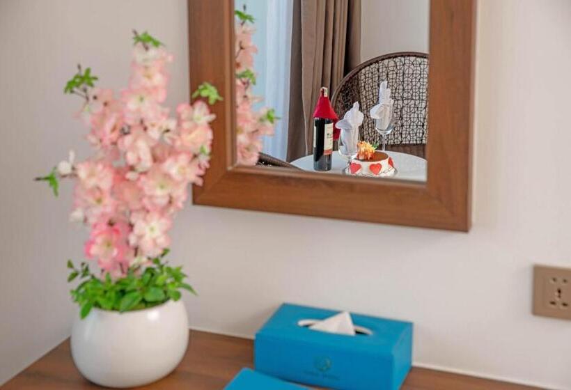 سوئیت پریمیوم, Gold Plaza Hotel Da Nang