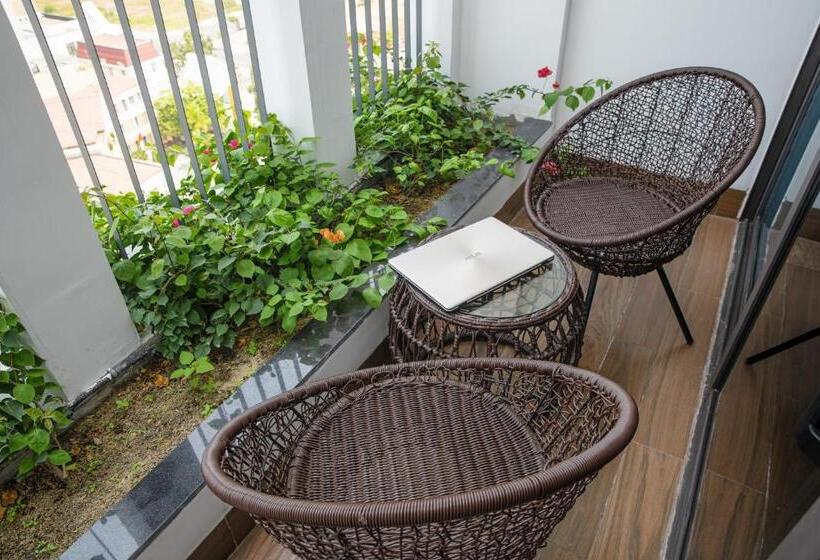 سوئیت جونیور خانوادگی, Gold Plaza Hotel Da Nang