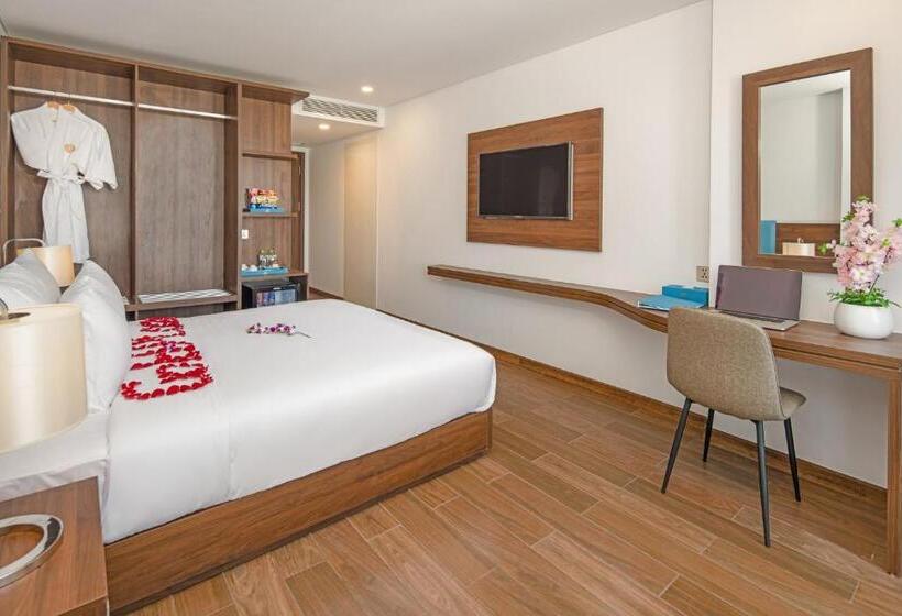سوئیت پریمیوم, Gold Plaza Hotel Da Nang