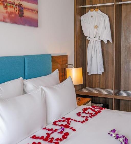 سوئیت پریمیوم, Gold Plaza Hotel Da Nang