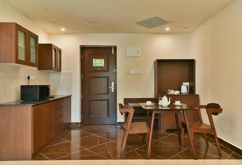 جناح ديلوكس سرير كينج, Accord Chrome