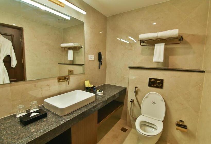 غرفة قياسية سرير كينج, Accord Chrome