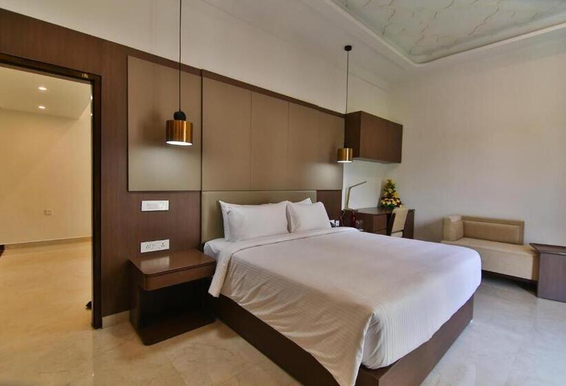 جناح ديلوكس سرير كينج, Accord Chrome