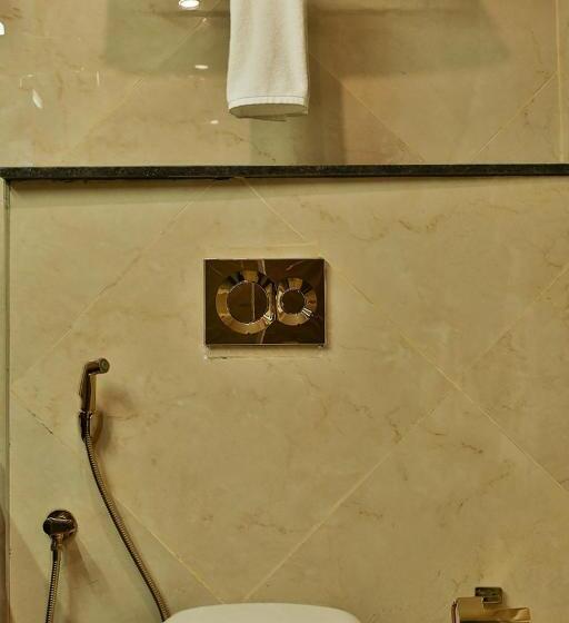 إستوديو قياسى سرير كينج, Accord Chrome