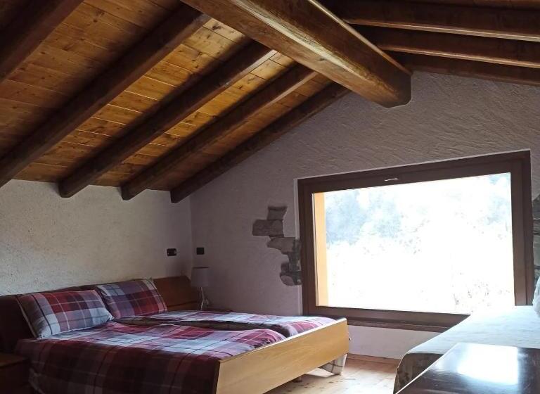 شاليه غرفة نوم واحدة, Baita Eleonora