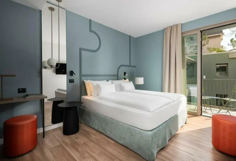 Quarto standart vista jardim, Ht Hotel Trieste