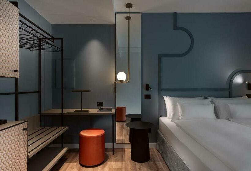 Номер Стандарт Вид на Сад, Ht Hotel Trieste
