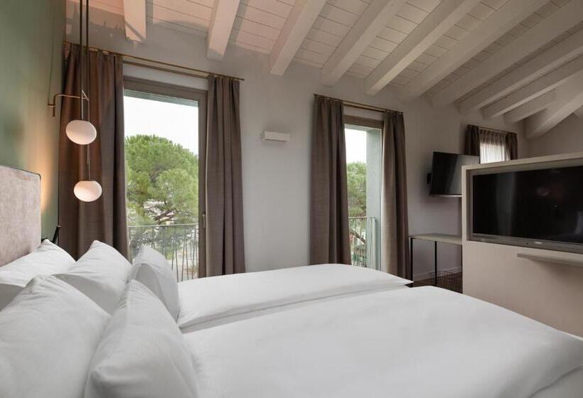 جناح جونيور ديلوكس, Ht Hotel Trieste