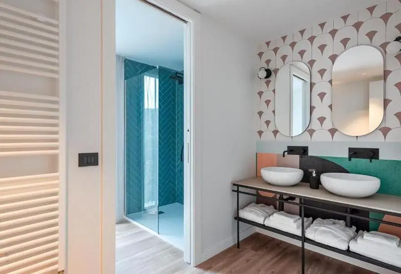 Junior Suite Deluxe, Ht Hotel Trieste