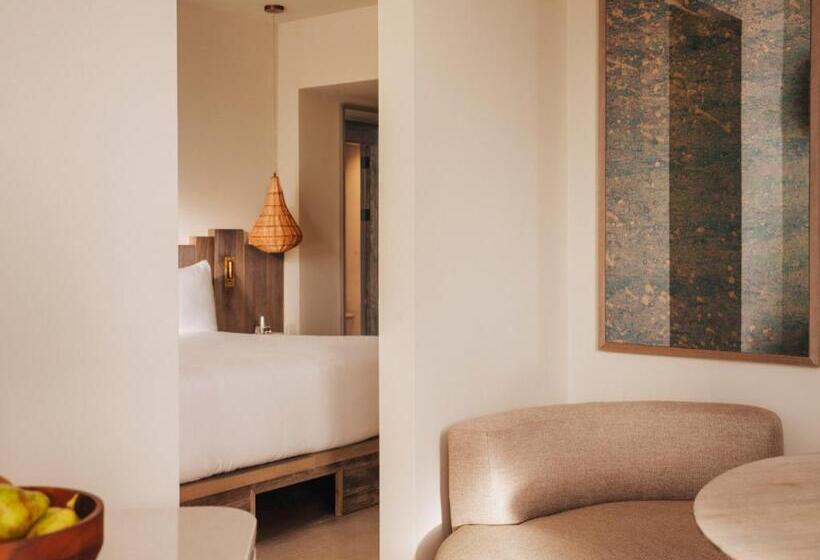 Люкс, Hyde Ibiza