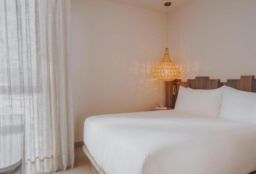 Люкс, Hyde Ibiza