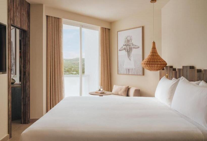 Люкс, Hyde Ibiza