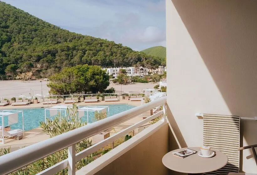 Standardzimmer mit Poolblick, Hyde Ibiza