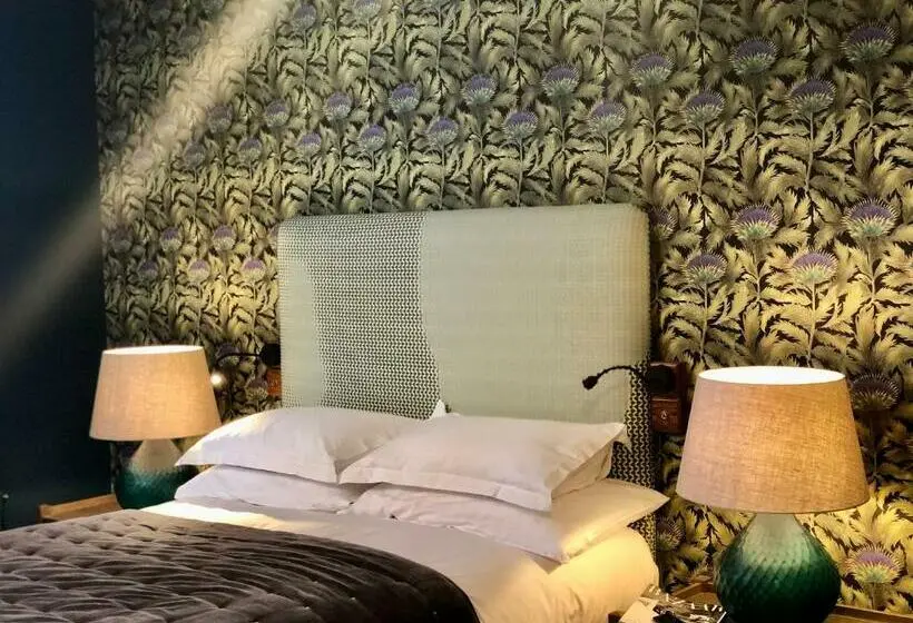 スーペリアールーム, Purchases Restaurant & Accommodation