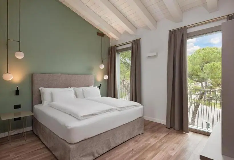 Junior Suite Deluxe, Ht Hotel Trieste