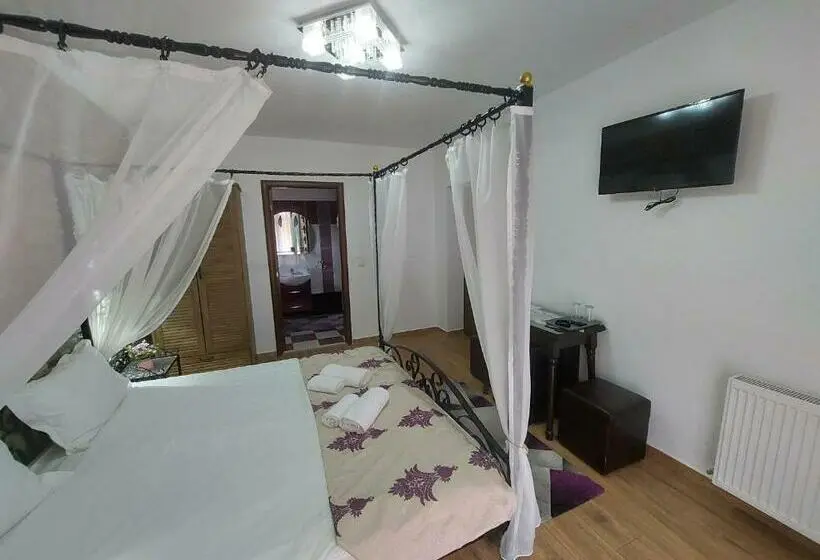 اتاق سوپریور با تخت بزرگ, Fulg De Nea