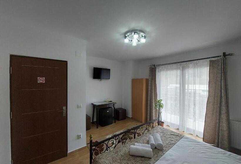 ファミリールーム, Fulg De Nea