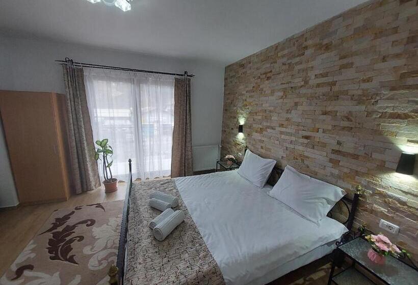 ファミリールーム, Fulg De Nea