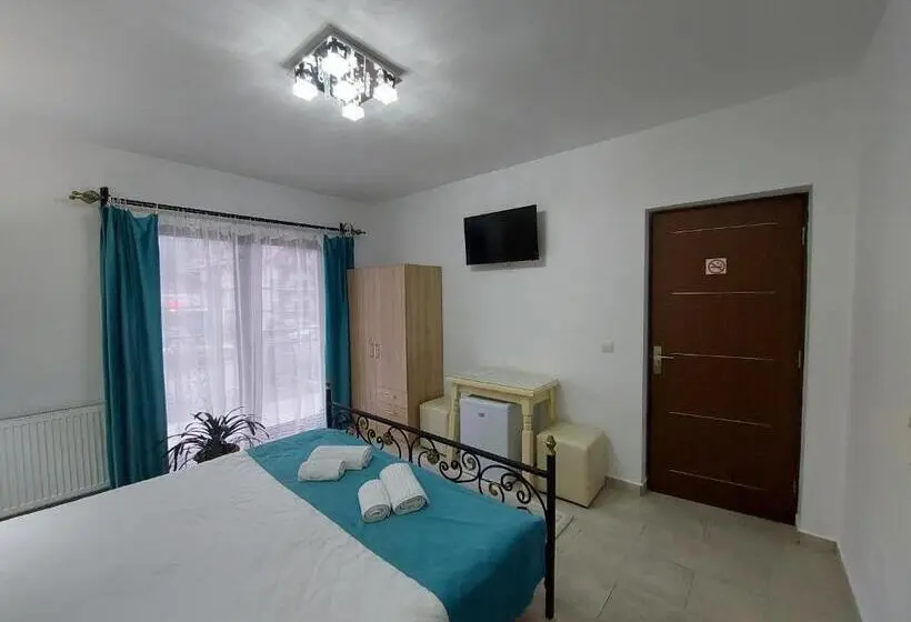 اتاق استاندارد با تخت بزرگ, Fulg De Nea
