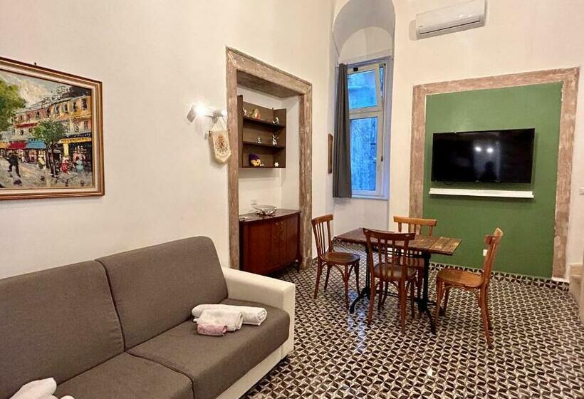 خانه 1 خوابه, Tribunali Apartments