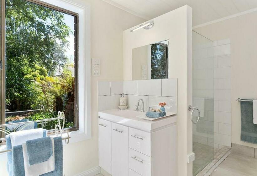 סוויטה דלוקס, Birch Lane