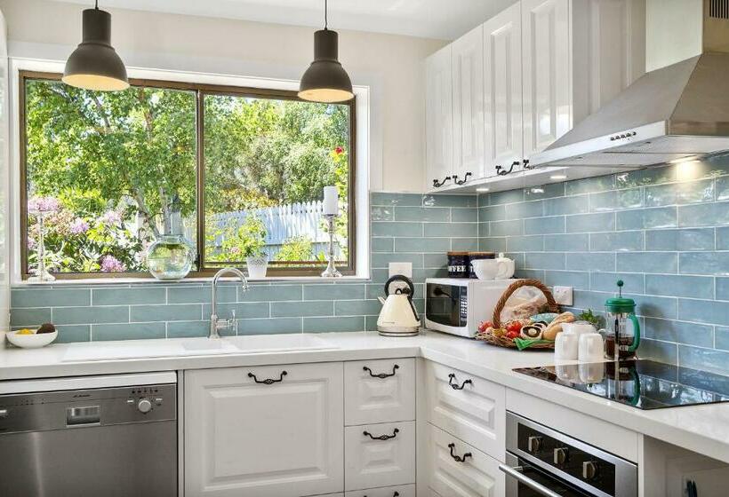 סוויטה דלוקס, Birch Lane