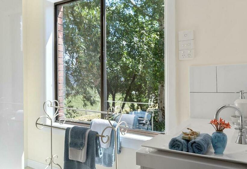 סוויטה דלוקס, Birch Lane