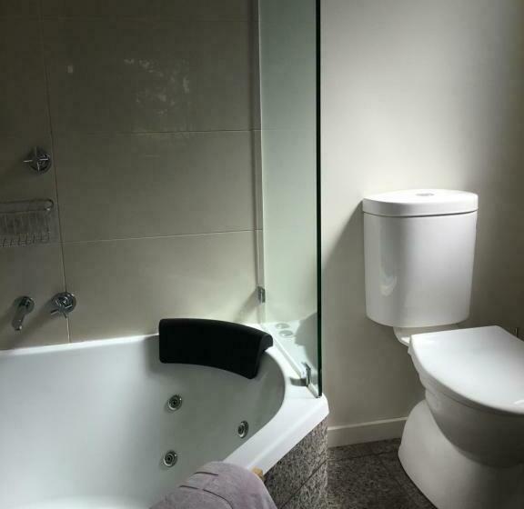 غرفة قياسية مزوَّدة بجاكوزي, Nextdoor@portarthur