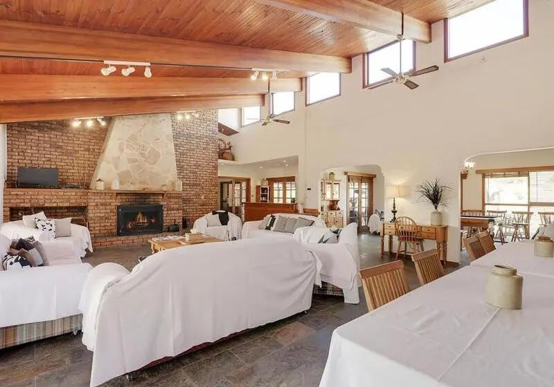 デラックスファミリールーム, Steeles Island Retreat