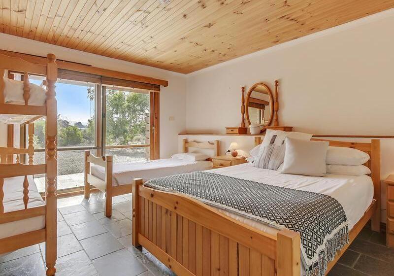 디럭스 패밀리 룸, Steeles Island Retreat