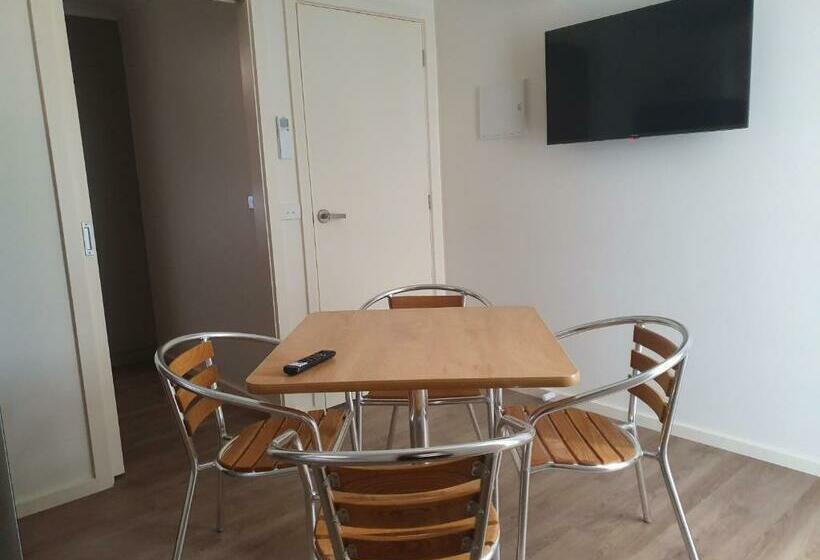 سوییت خانوادگی, Paringa Caravan Park