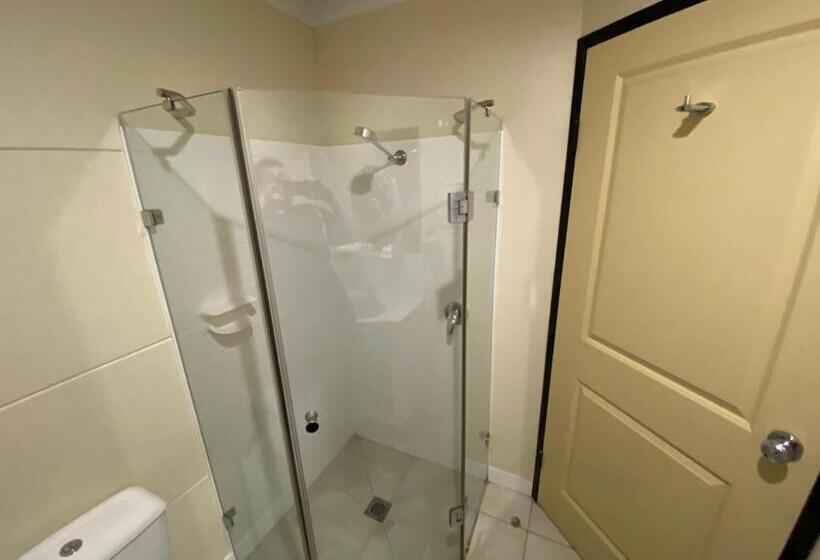 带大床的复式套间, Balranald Club Motel